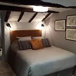 Les Charmes Du Esclauzels