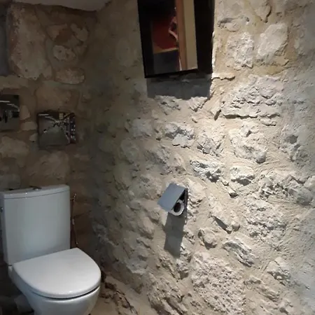 Les Charmes Du Apartment