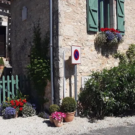 Les Charmes Du * Esclauzels