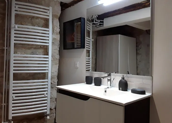 Les Charmes Du Esclauzels