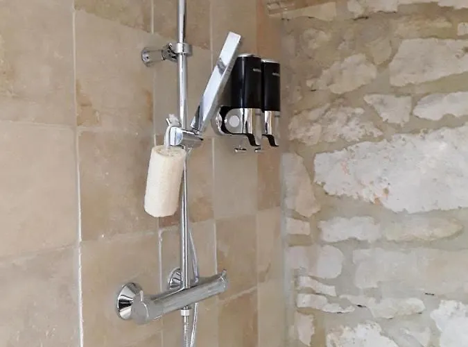 Les Charmes Du Esclauzels