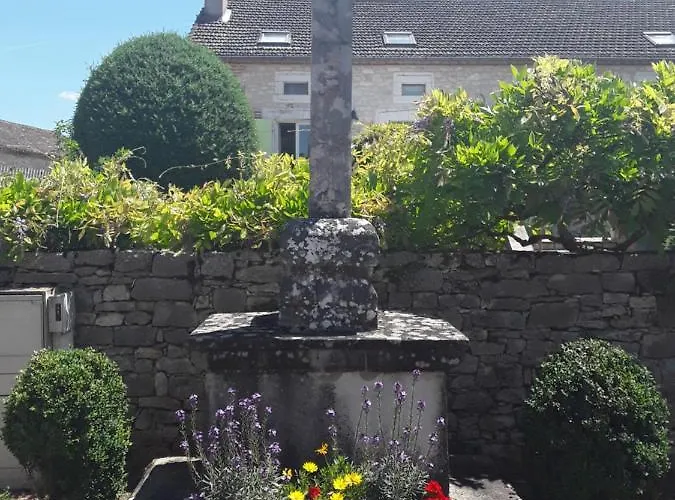 Les Charmes Du Esclauzels