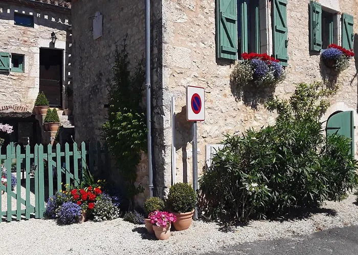 Les Charmes Du * Esclauzels